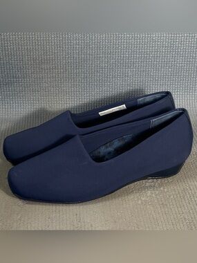 Vionic Powell Demi Wedge Navy Blue Slip On Shoes Women’s Size 7.5‎